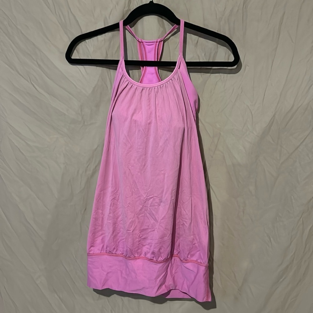 Lululemon tank top ￼
